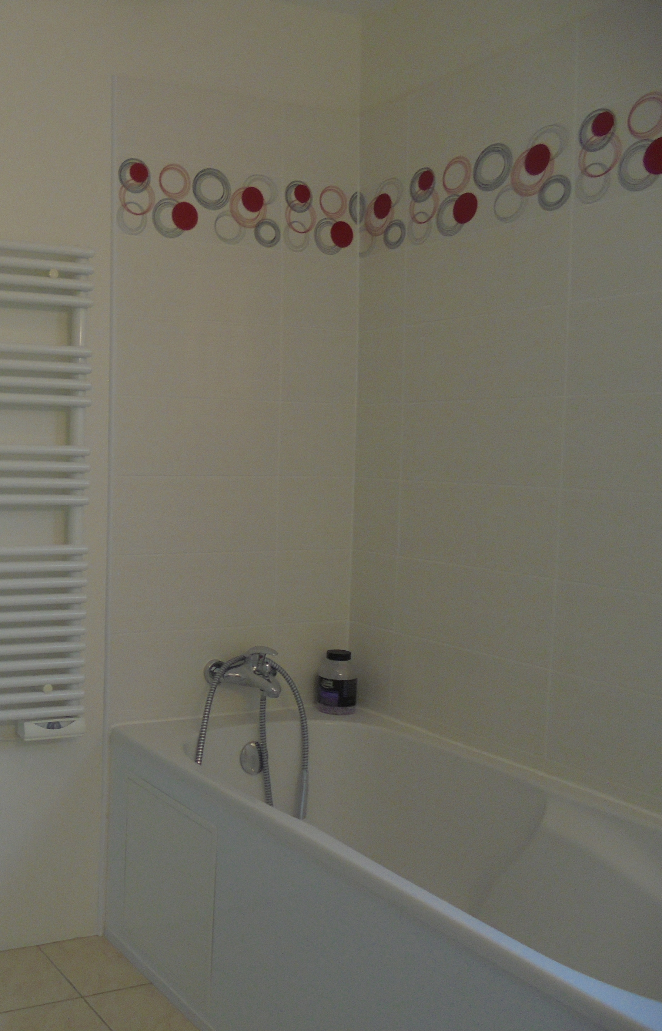 Salle de bain 1, vue côté droit